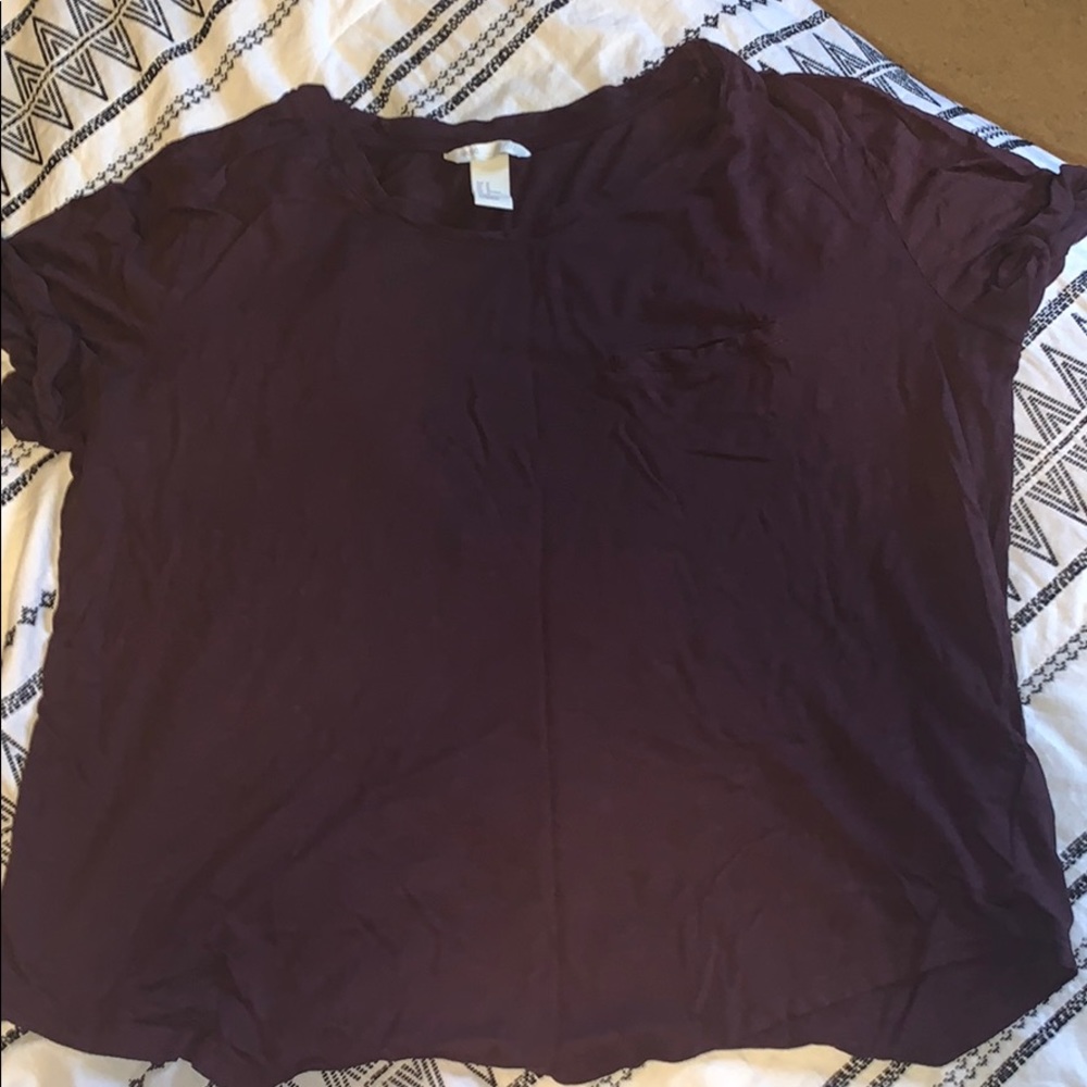 Maroon T